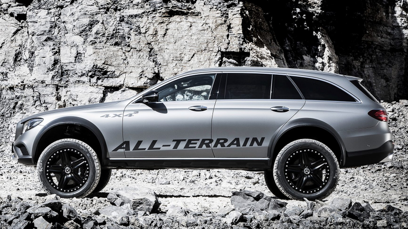 Illustration for article titled Whoa whoa whoa look at this Mercedes E400 All-Terrain 4x4² wagon